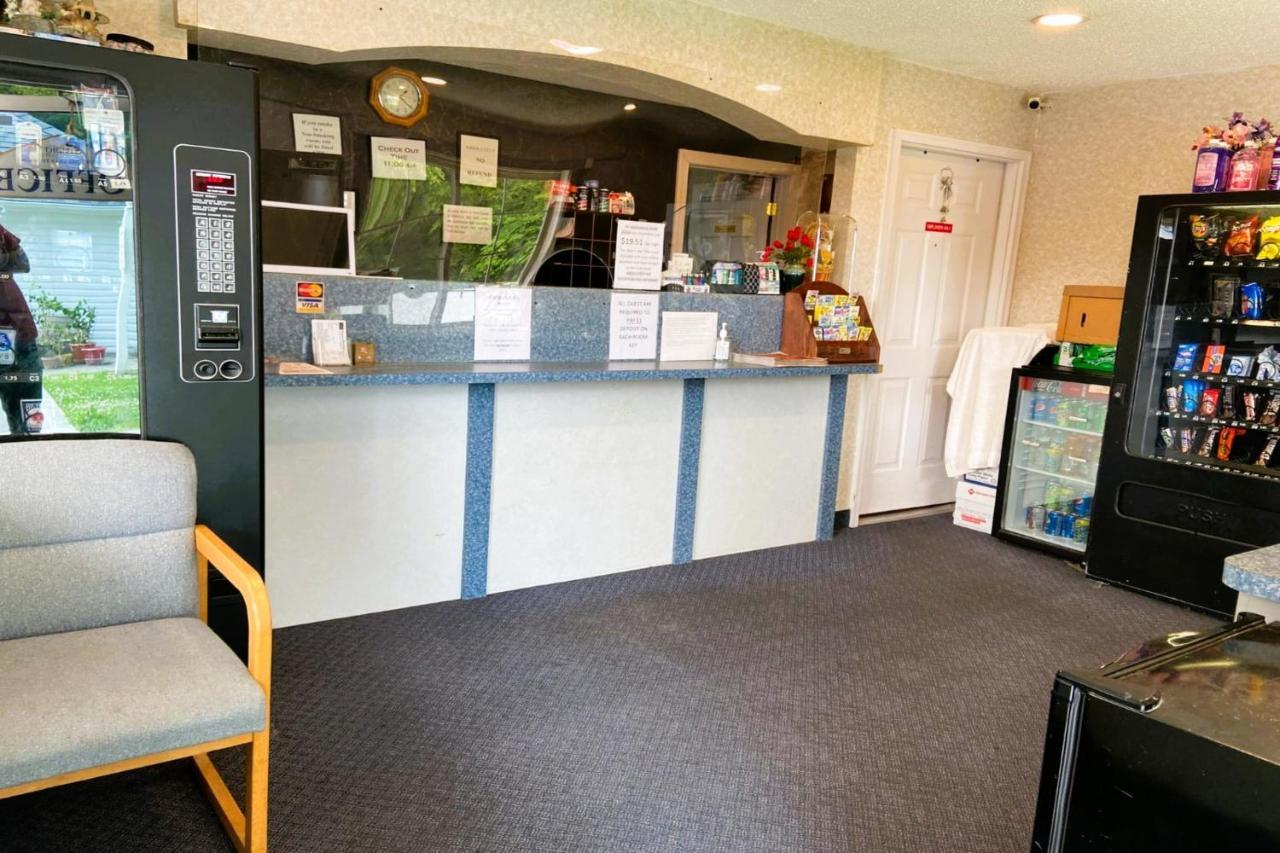 Studio Inn And Suites Galloway Exteriör bild