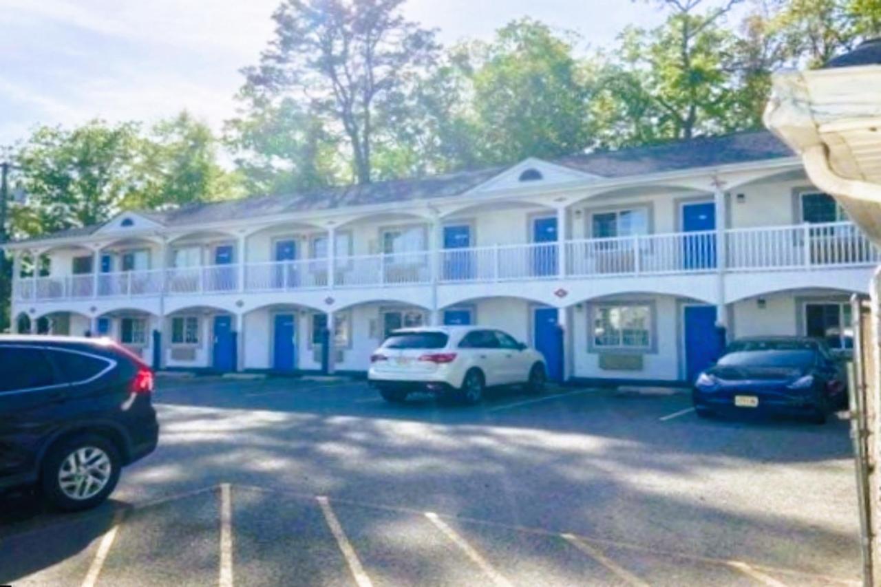 Studio Inn And Suites Galloway Exteriör bild