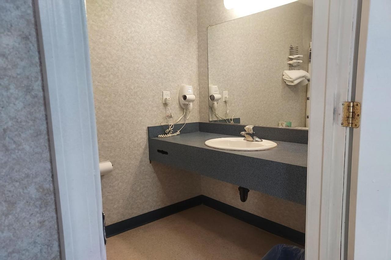 Studio Inn And Suites Galloway Exteriör bild